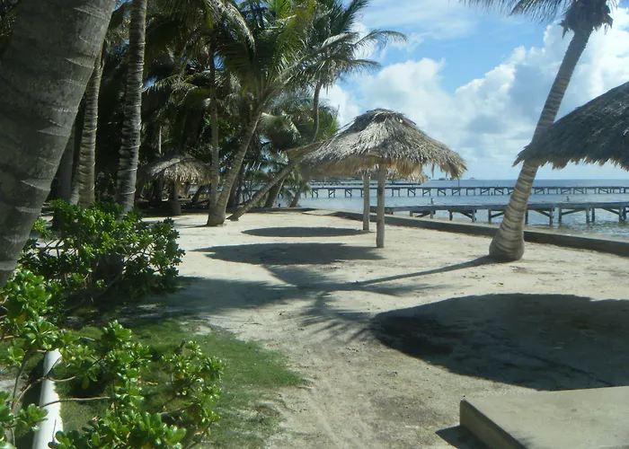 Cocotal Inn And Cabanas